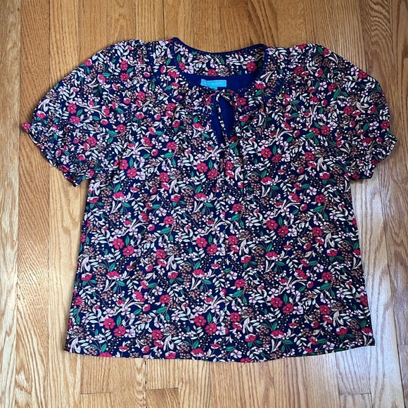 NWT Women's Draper James Elbow Sleeve Tie Neck Puff Sleeve Top Medium - Picture 2 of 5